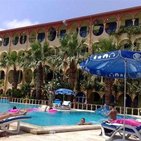 فندق Palmiye 2*